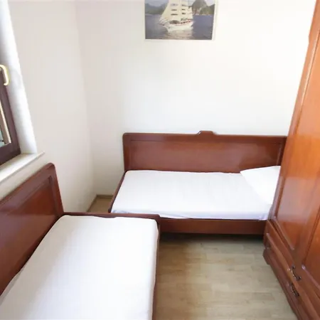 Appartement Cor 2 - Hr-02342-02 By Interhome *